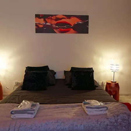 Apartmán Loveroom Les Folies Douces &